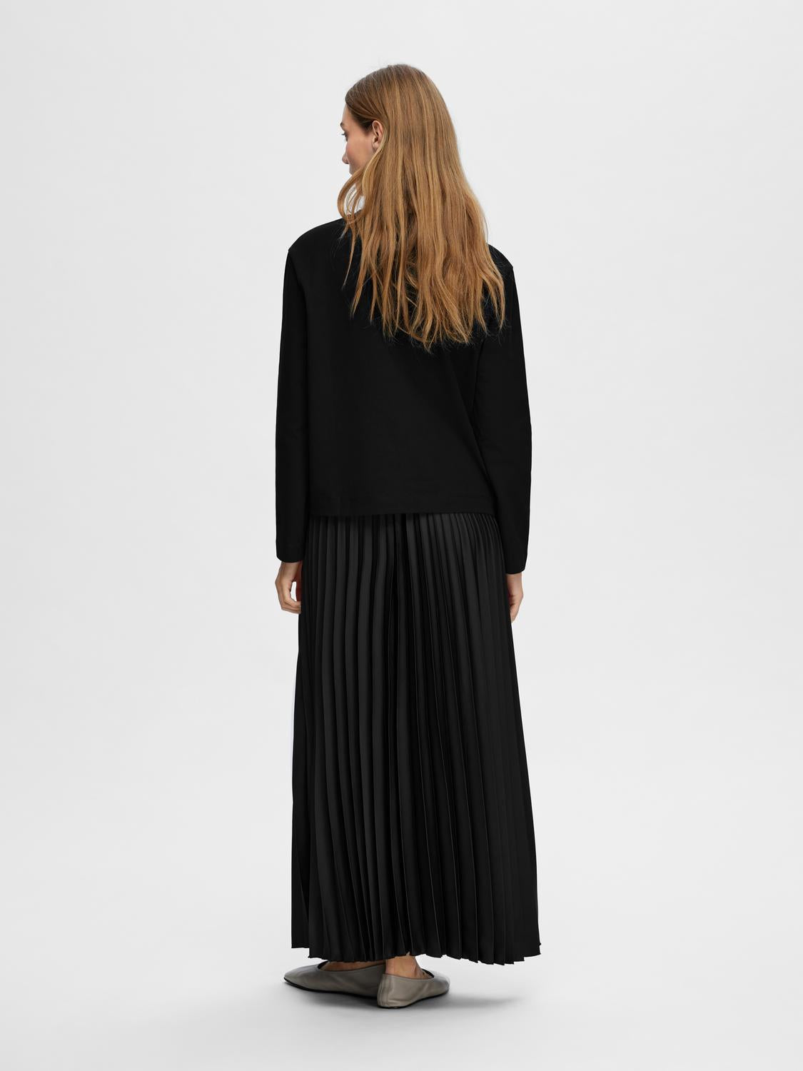 Essential Boxy T-Skjorte - Black